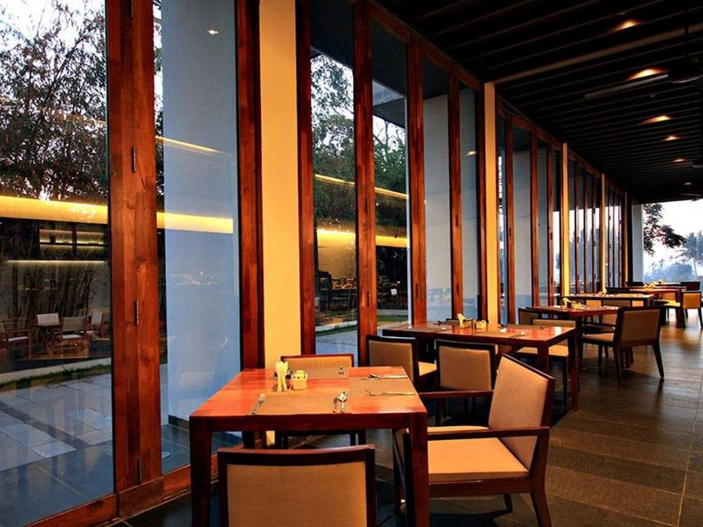 Holiday Inn & Suites Bengaluru Whitefield Esterno foto