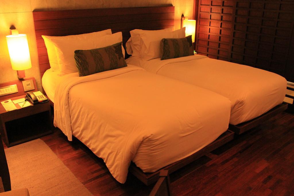 Holiday Inn & Suites Bengaluru Whitefield Esterno foto