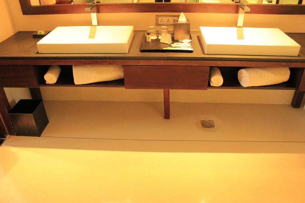 Holiday Inn & Suites Bengaluru Whitefield Esterno foto