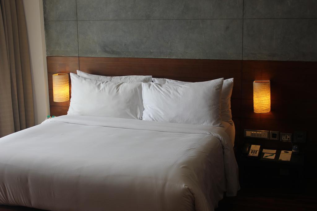 Holiday Inn & Suites Bengaluru Whitefield Esterno foto